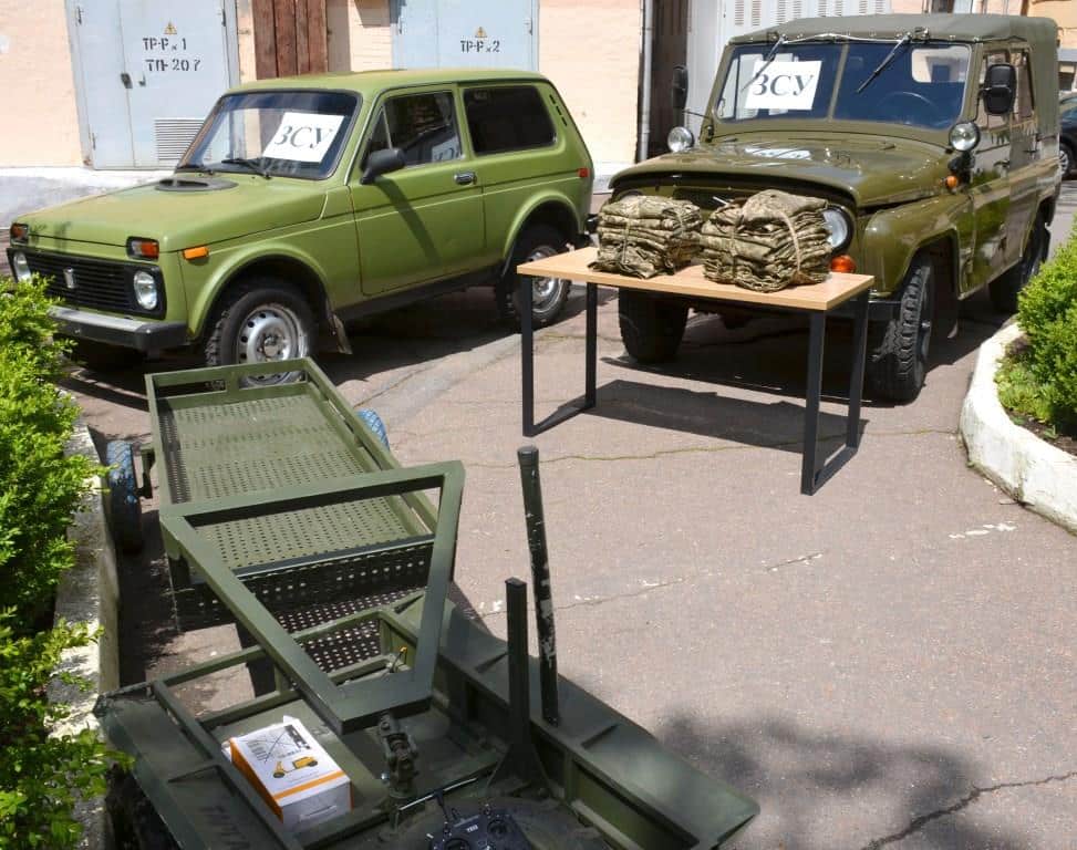 Юрій Дрозд передав воїнам ЗСУ необхідне обладнання