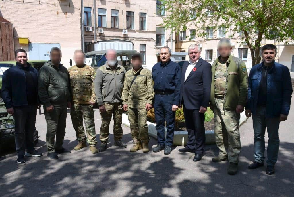 Юрій Дрозд передав воїнам ЗСУ необхідне обладнання
